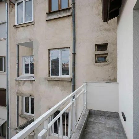 Apartment Luminous Retreat Spacious 2bd By Flat Mаnager