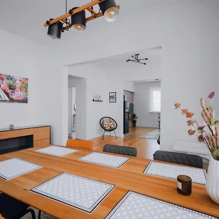 Luminous Retreat Spacious 2bd By Flat Mаnager Szófia