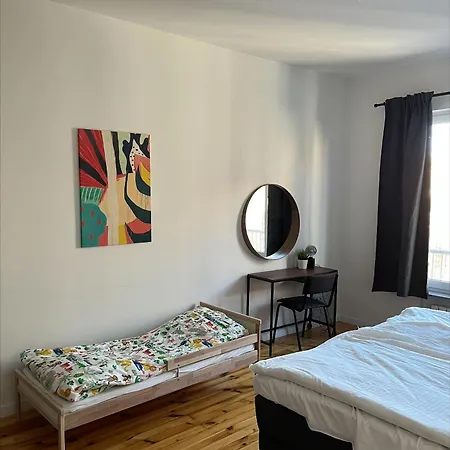 Апартамент Luminous Retreat Spacious 2bd By Flat Mаnager