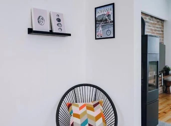 Апартамент Luminous Retreat Spacious 2bd By Flat Mаnager *