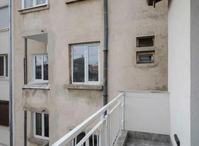 Апартамент Luminous Retreat Spacious 2bd By Flat Mаnager