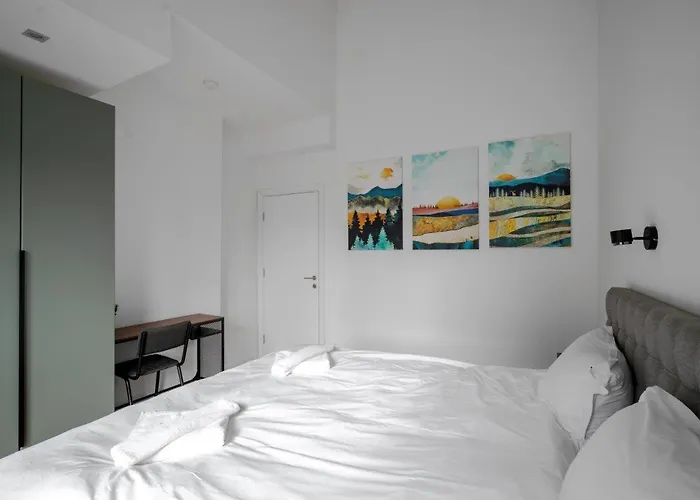 Luminous Retreat Spacious 2bd By Flat Mаnager アパート